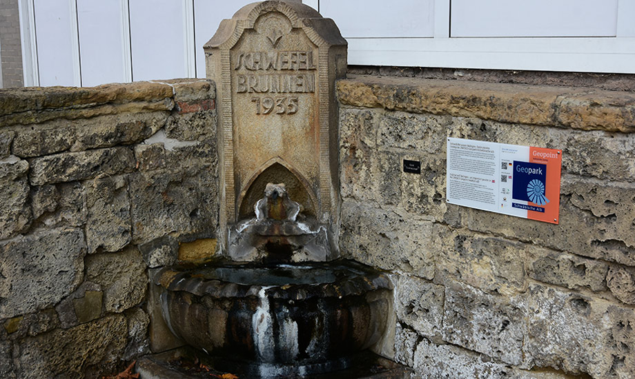 Schwefelbrunnen bearbeitet